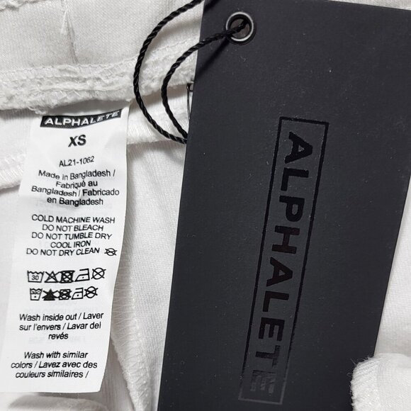 Alphalete Women's White Essential Core Shorts Size XS NWT - Picture 7 of 7